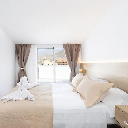 Emily Residencial Los Cristianos (Tenerife)