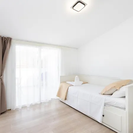 Emily Residencial Appartement