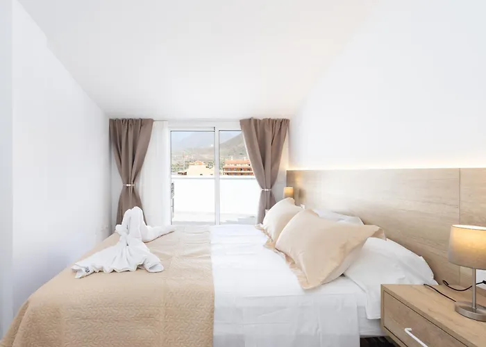 Emily Residencial Los Cristianos (Tenerife)